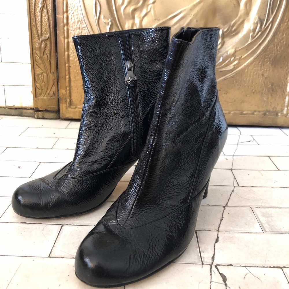 Black heeled booties size 7.5